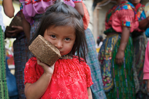 Legacy Foundation and Fondecion Progressar in Guatemala work on a briquette project for alternative fuels. Sponsored by National Geographic Society. Photography by Peter Stanley, 2012