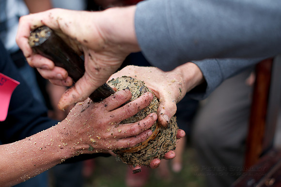 Legacy Foundation and Fondecion Progressar in Guatemala work on a briquette project for alternative fuels. Sponsored by National Geographic Society. Photography by Peter Stanley, 2012